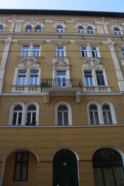Alessia Apartment City Center Budapest Exteriör bild